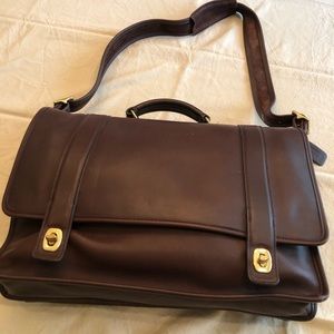 Vintage Coach Messenger leather bag